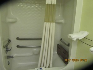 Executive Inn & Suites Wichita Falls - Accessible Tub