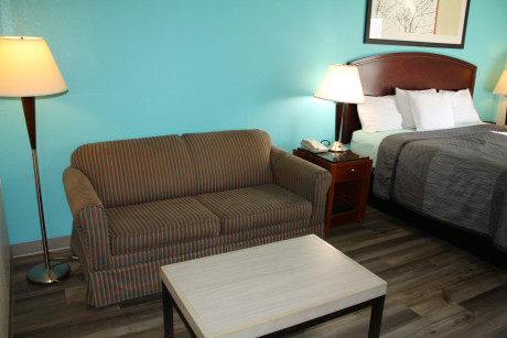 Hotel2022 - King Bed Room